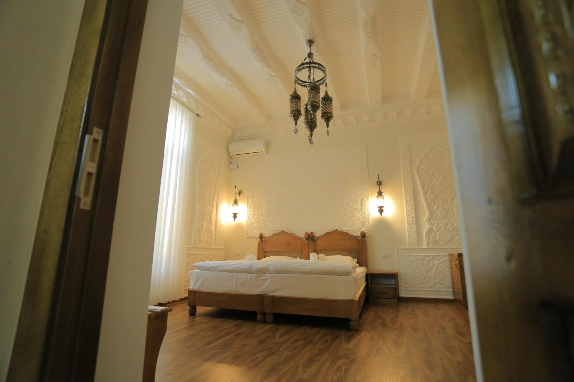 Guesthouse Muqaddam Bukhara Eksteriør billede