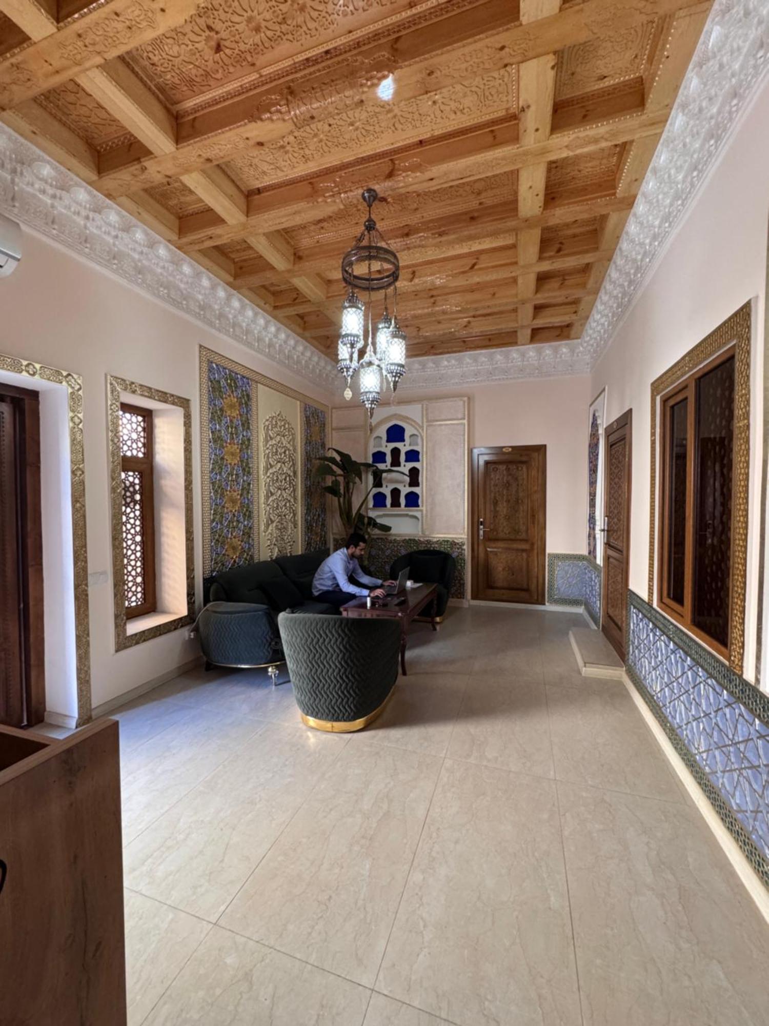 Guesthouse Muqaddam Bukhara Eksteriør billede