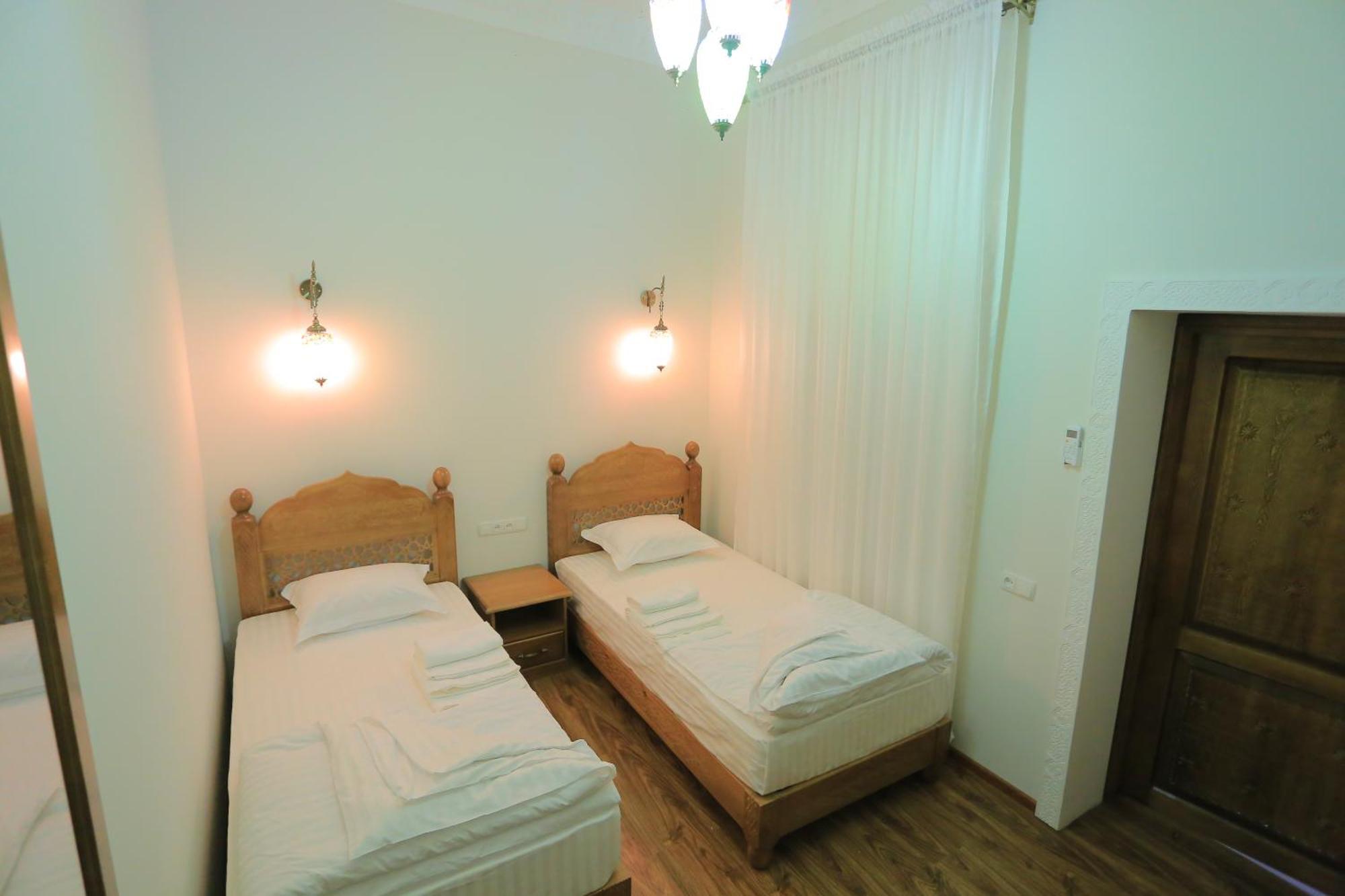 Guesthouse Muqaddam Bukhara Eksteriør billede
